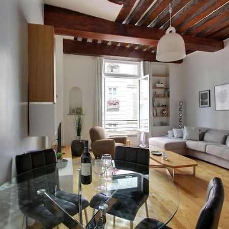 パリLuminous Loft In Saint-Germain Des Presアパートメント エクステリア 写真