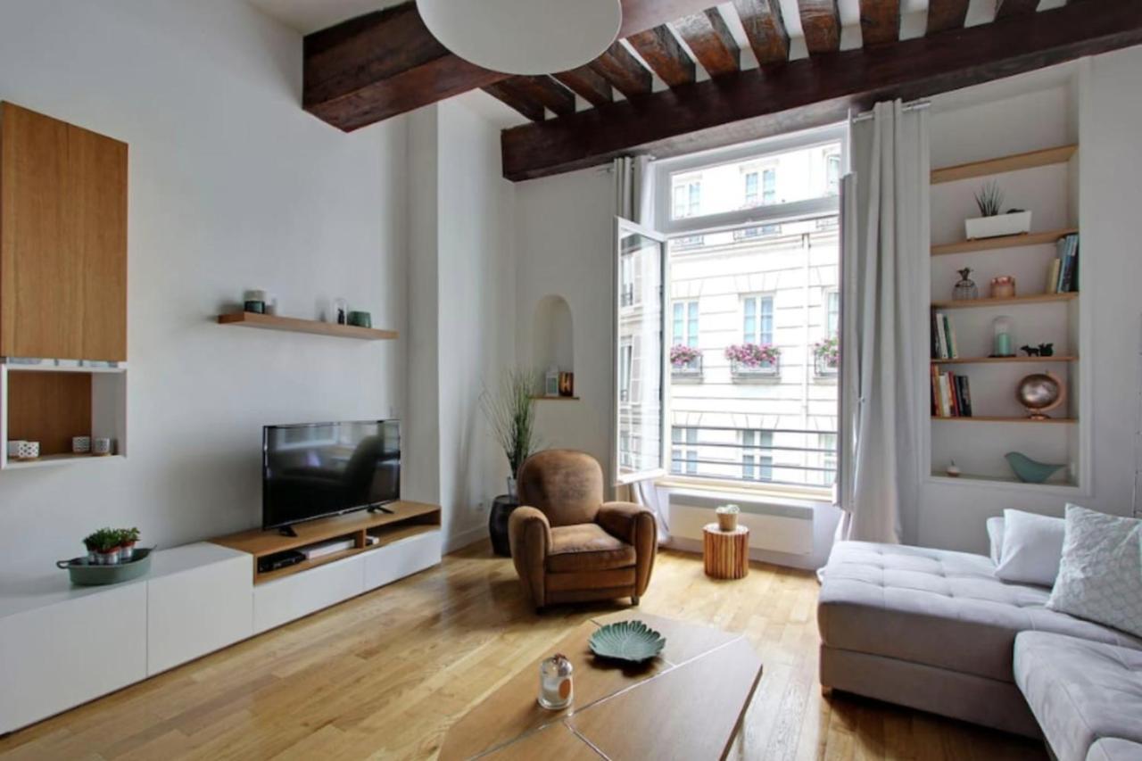 パリLuminous Loft In Saint-Germain Des Presアパートメント エクステリア 写真