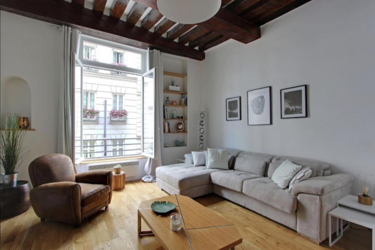 パリLuminous Loft In Saint-Germain Des Presアパートメント エクステリア 写真