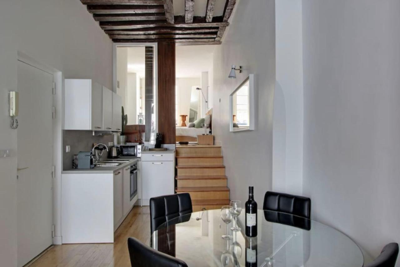 パリLuminous Loft In Saint-Germain Des Presアパートメント エクステリア 写真